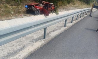 Kontrolden çıkan otomobil bir aileye mezar oldu: Baba yaralandı, oğlu öldü