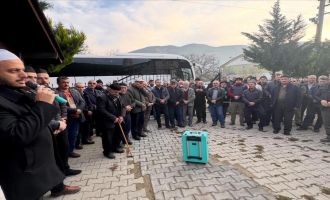 Kutsal topraklara dualarla uğurlandılar...................