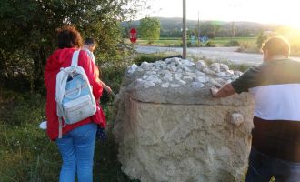 Lahit mezar sandıkları malzeme, üzerine beton dökülmüş kayaç çıktı
