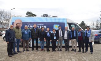Mansur Şen projelerini anlatmak için esnafları tek tek geziyor...