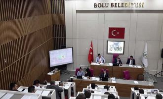 Mecliste, Türkiye Gençlik Vakfı ile Bolu Belediyesi arasındaki tahsisler ve protokoller masaya yatırıldı