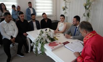 Nikah salonlarında ‘24.04.2024’ yoğunluğu