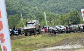 Off-Road yarışları nefes kesti.......