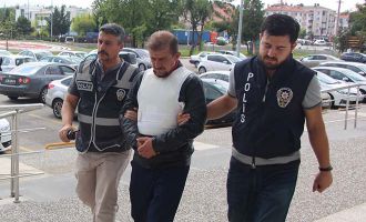 Oğlunu bıçaklayan babaya 3 yıl 6 ay hapis