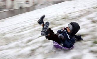 Okullar Perşembe günü de tatil 