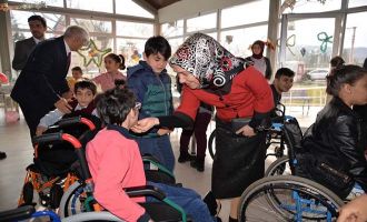 ÖZEL ÇOCUKLARA ÖZEL DOĞUM GÜNÜ KUTLAMASI 