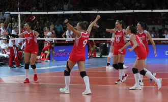 Büyük bir başarıya imza atan Milli Takımımız, finalde Sırbistan'la karşılaşacak