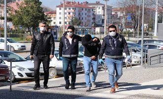 Soyduğu marketin güvenlik kamerası kayıtlarını bile çaldı 