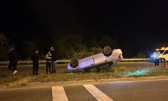 Takla atan otomobilden burnu bile kanamadan çıktı..