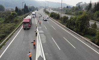 TEM Otoyolu Bolu Dağı Tüneli yeniden trafiğe kapatıldı.....