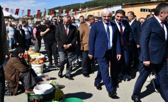 Türkiye'nin en büyük panayırlarından biri olan Gerede Panayırı başladı