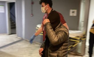 Tuvalette hareketsiz bulundu, uyuduğu ortaya çıktı