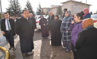 Vali Ahmet Ümit, mağdur olan vatandaşlarla bir araya geldi