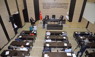 VALİ AHMET ÜMİT MECLİSİ ZİYARET ETTİ