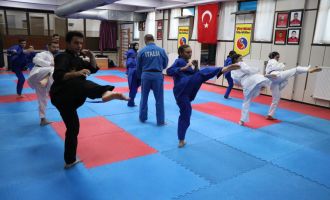 Vietnam'da doğan vovinam sporunu Türkiye’ye getirdiler