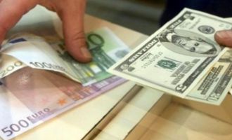 Yıl sonu dolar kuru tahmini yükseldi..