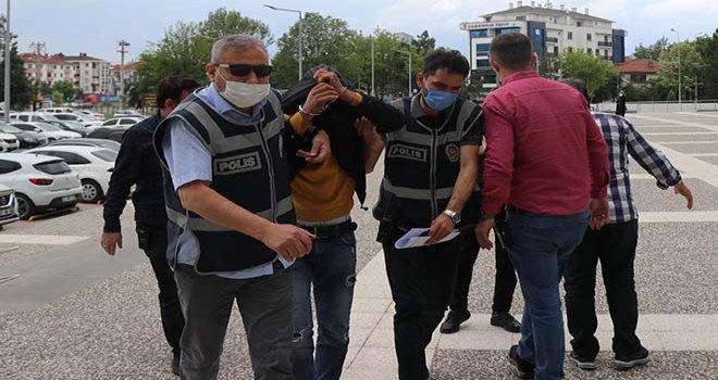 Taciz şüphelisi suçunu itiraf etti: ‘Nefsime yenik düştüm’