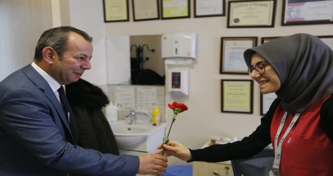 TANJU ÖZCAN 14 MART TIP BAYRAMI'NI KUTLADI