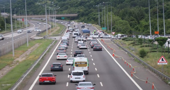 Tatilcilerin trafik çilesi sürüyor……