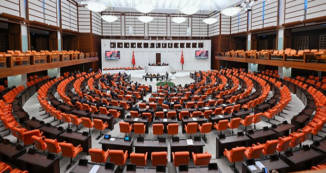 TBMM Kartalkaya Kayak Merkezi'ndeki Otel Yangınını Araştırma Komisyonu'nun görev süresi 1 ay uzatıldı