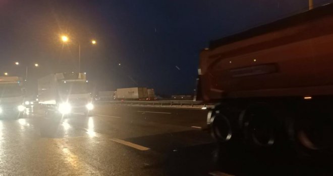 TEM'in Bolu geçişi 7 saatlik çalışma sonucunda trafiğe açıldı