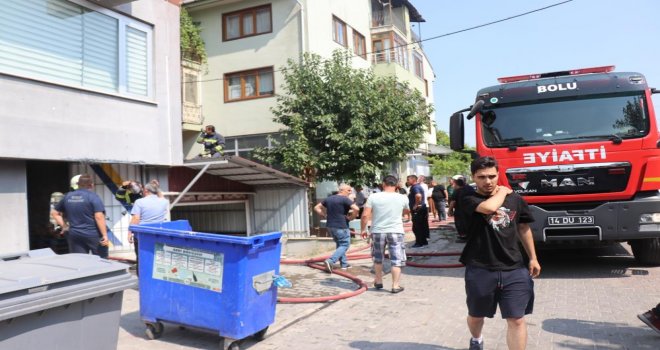 Temizlik malzemelerinin bulunduğu depo küle döndü...