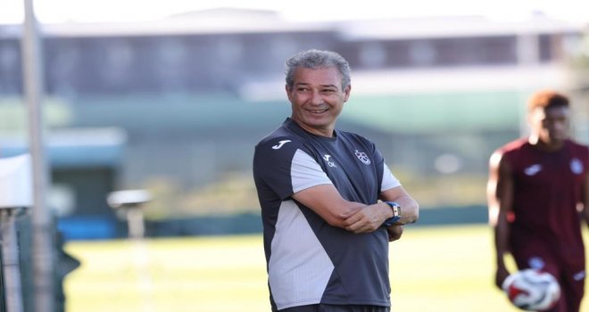 Türk futbolundan bir Orhan Kaynak geçti....