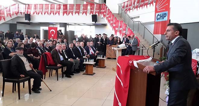 Türkoğlu rektörü istifaya davet etti