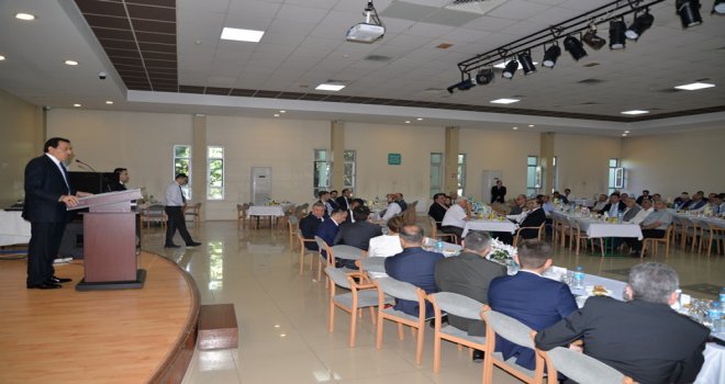 Vali Ümit bayramlaşma programında önemli mesajlar verdi 