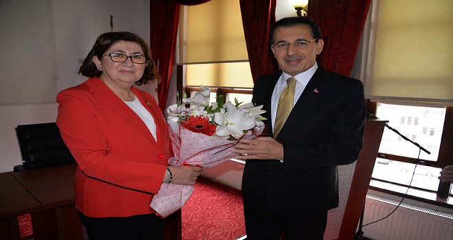 Vali Ümit Muhtarlarla Bir Araya Geldi