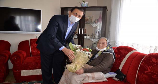 Vali Ümit’ten Anneler Günü Ziyaretleri