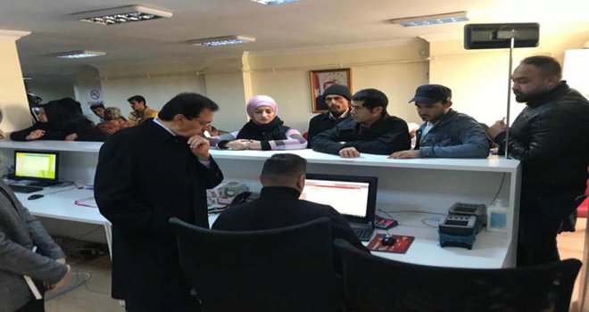 Vali Ümit’ten İl Göç İdaresi Müdürlüğü’nü Ziyaret