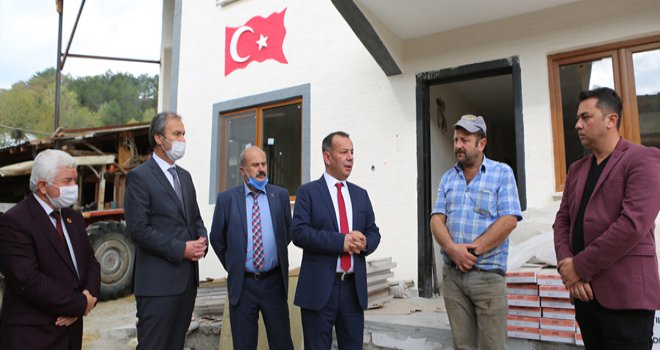 Yangında iki çocuğunu kaybeden Bekil ailesinin yeni evleri Bolu Belediyesi’nden
