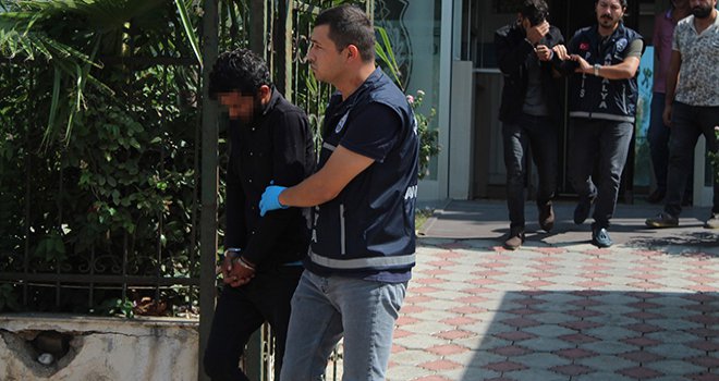 Yaşlı kadına FETÖ dolandırıcılığı