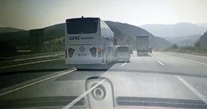 Yolcu otobüsünün önünde takla atan araçtan acı haber: Üniversite öğrencisi hayatını kaybetti