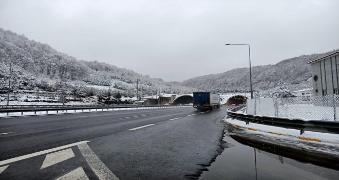 Zincirleme kazanın meydana geldiği Bolu Dağı Tüneli İstanbul istikameti trafiğe açıldı